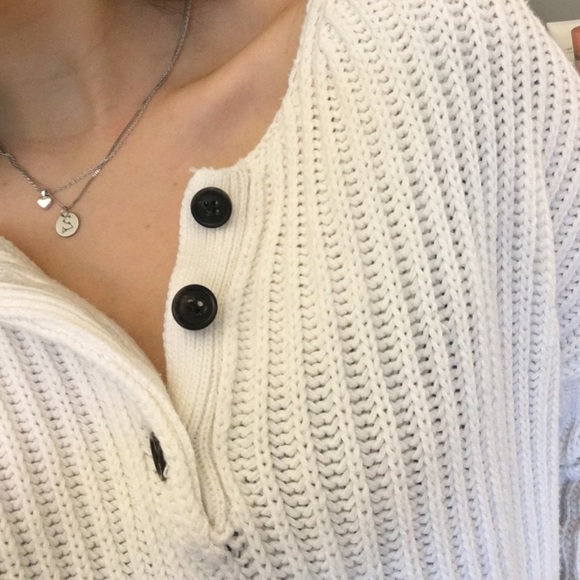 American Eagle outfitters white sweater - Picture 3 of 5